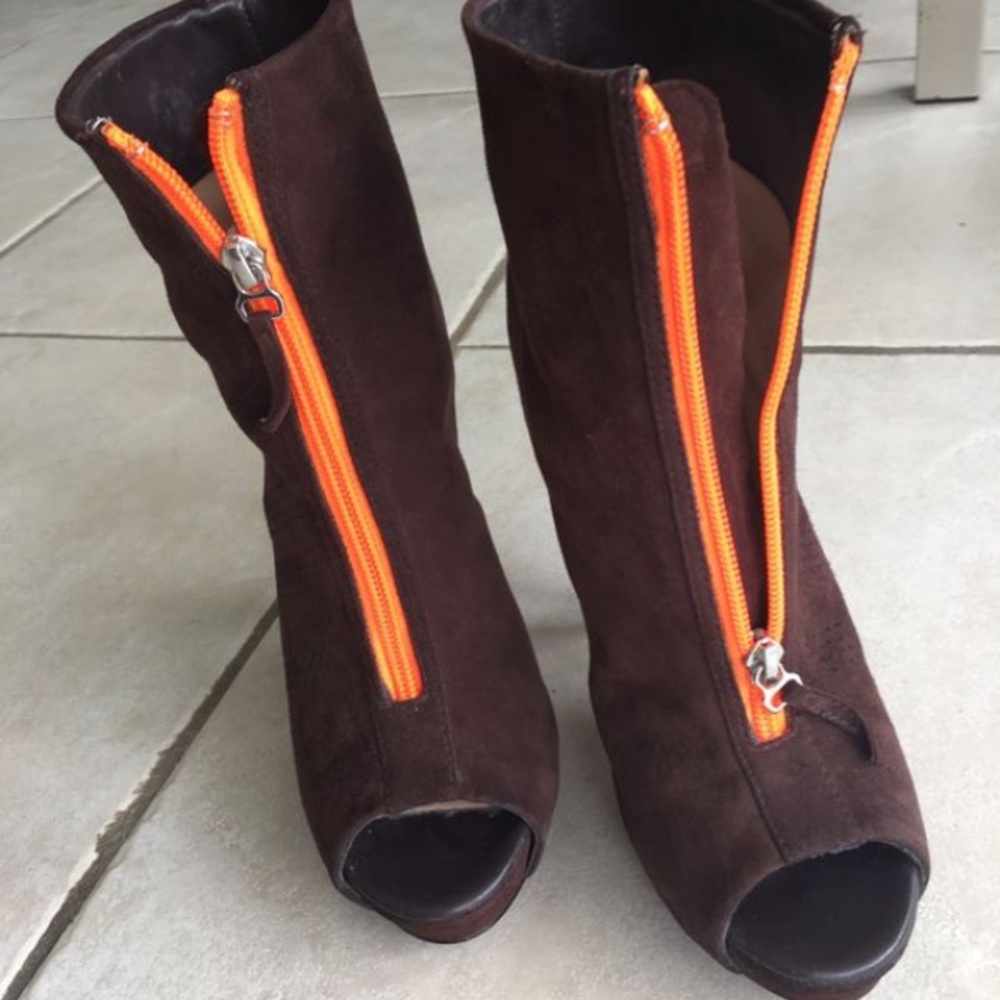 Botties UN Désigner size 37